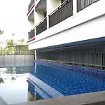 Scenic Studio At Beverly Dago Apartment Near Sabuga By Travelio